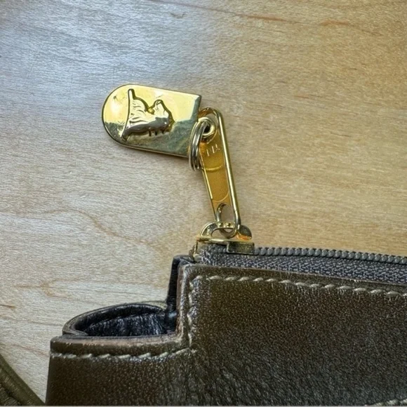 Vintage Mark Cross Brown Pebbled Italian Leather Zipper Rectangle Crossbody Bag - Picture 4 of 9